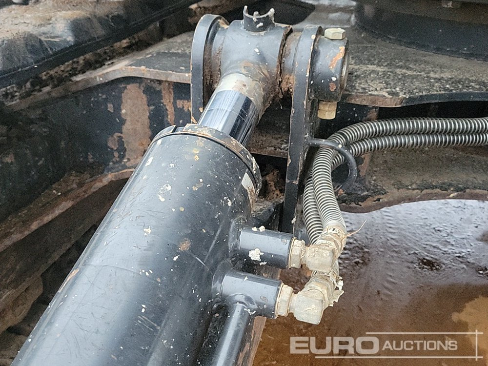 Мини багер 2020 Bobcat E85: снимка 29