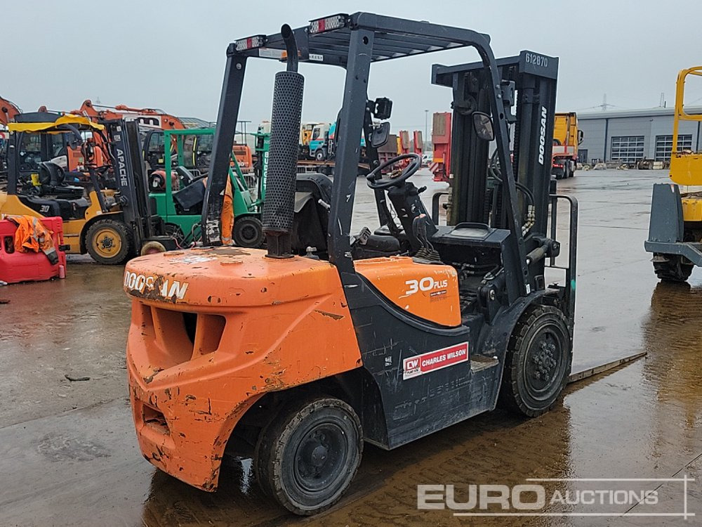 2020 Doosan D30GP - Мотокар: снимка 5 2020 Doosan D30GP - Мотокар: снимка 5