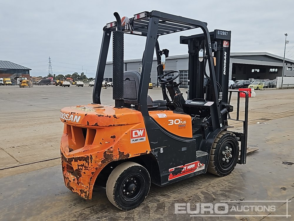 2020 Doosan D30GP - Мотокар: снимка 5 2020 Doosan D30GP - Мотокар: снимка 5