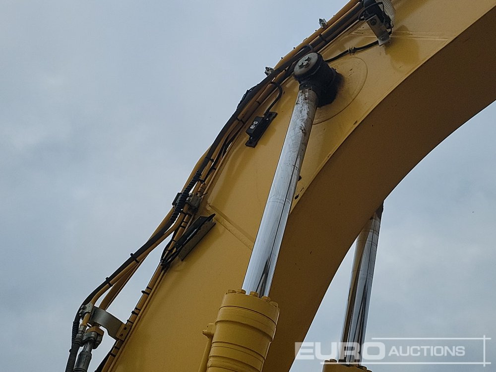 Верижен багер 2020 Komatsu PC240LC-11E0: снимка 21