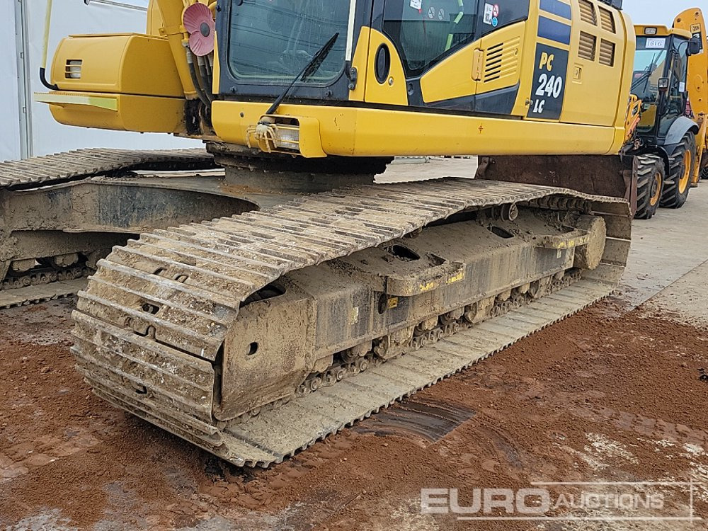 Верижен багер 2020 Komatsu PC240LC-11E0: снимка 9