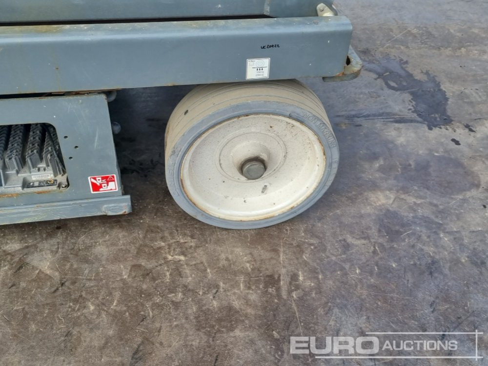 Работна площадка 2020 SkyJack SJIII 4626: снимка 12