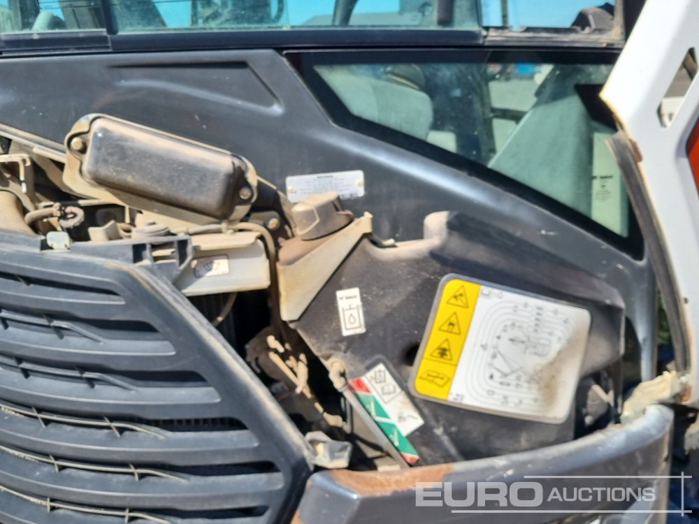 Мини багер 2021 Bobcat E26: снимка 37