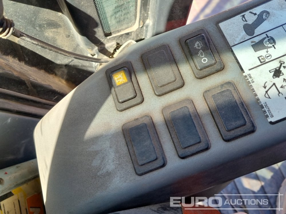 Мини багер 2021 Bobcat E26: снимка 46