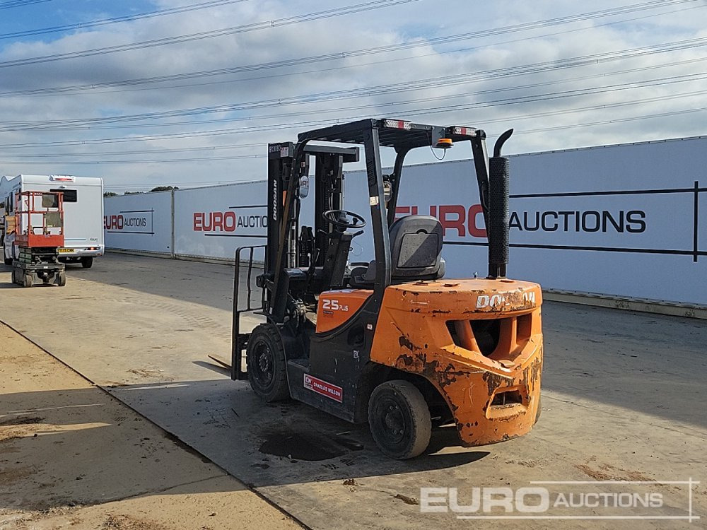 2021 Doosan D25GP - Мотокар: снимка 3 2021 Doosan D25GP - Мотокар: снимка 3