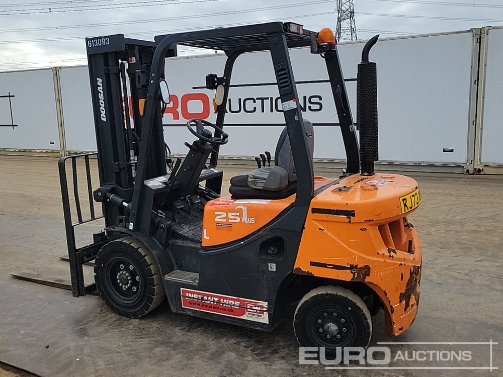 2021 Doosan D25GP - Мотокар: снимка 3 2021 Doosan D25GP - Мотокар: снимка 3