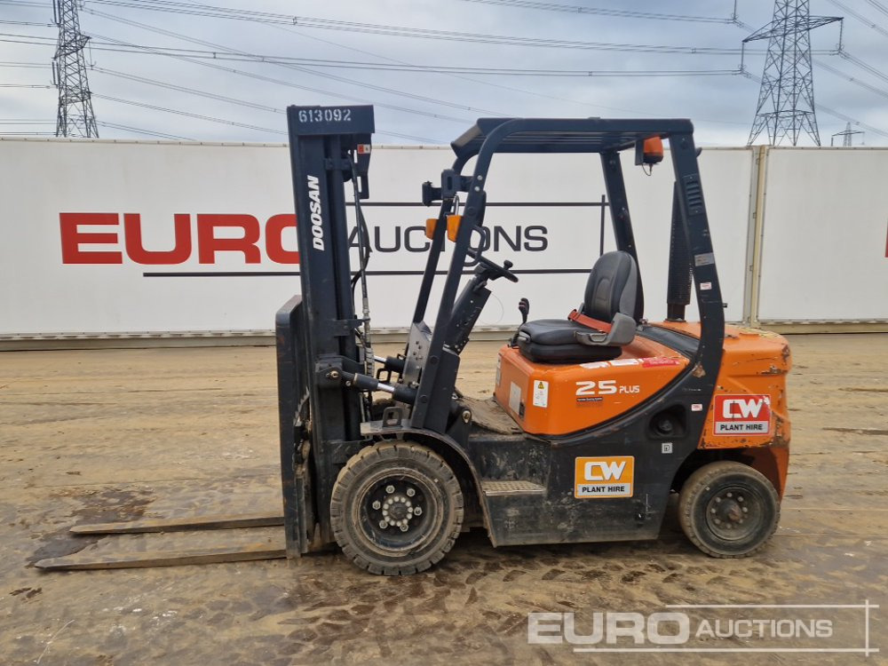 2021 Doosan D25GP - Мотокар: снимка 2 2021 Doosan D25GP - Мотокар: снимка 2