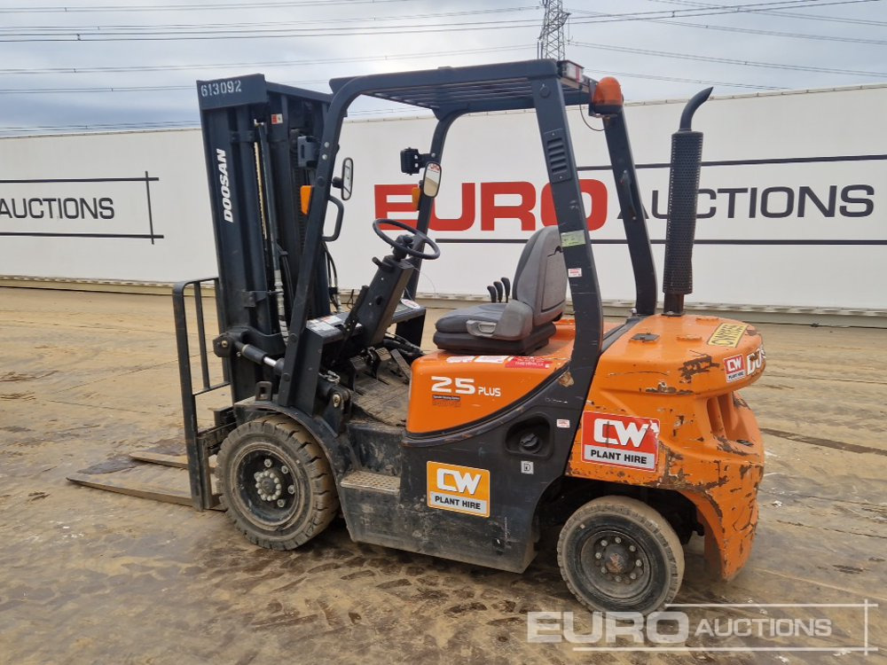 2021 Doosan D25GP - Мотокар: снимка 3 2021 Doosan D25GP - Мотокар: снимка 3