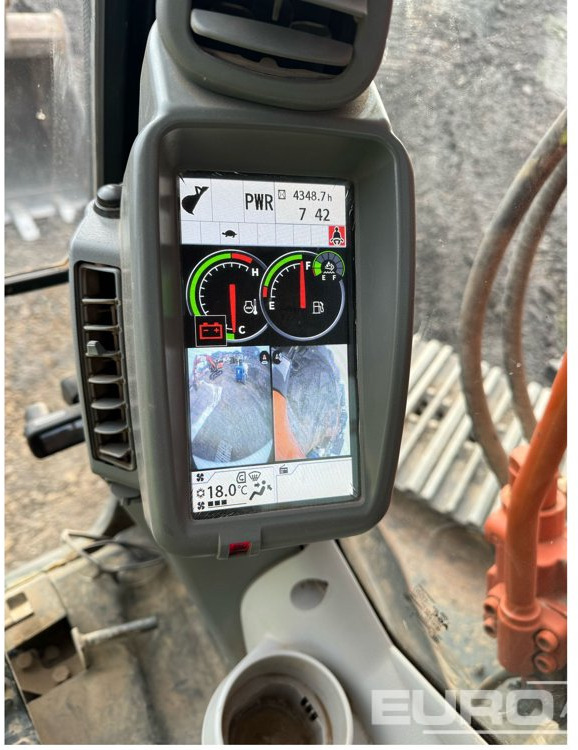 2021 Hitachi ZX225USLC-6 - Верижен багер: снимка 5 2021 Hitachi ZX225USLC-6 - Верижен багер: снимка 5