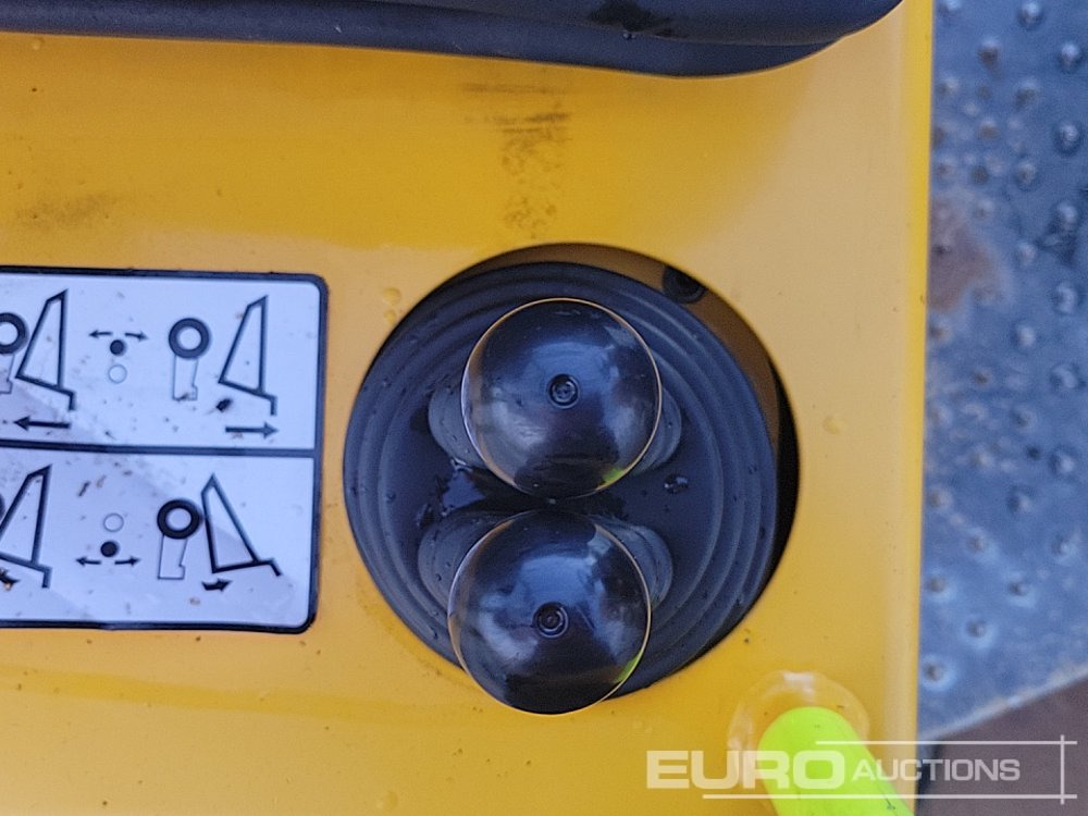 Мини самосвал 2021 JCB 1T-2S5: снимка 38