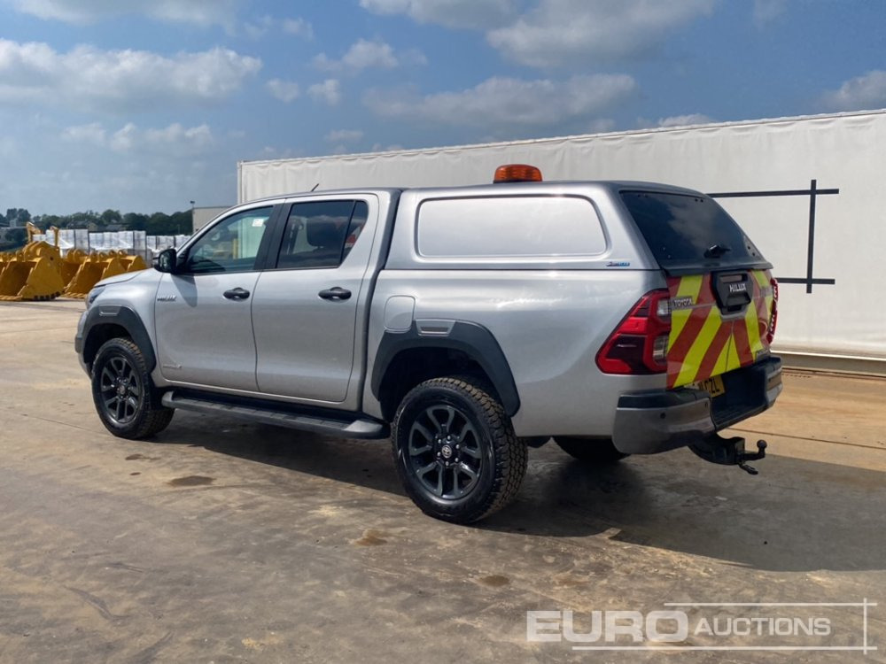 2021 Toyota Hilux Invincible X - Пикап: снимка 3 2021 Toyota Hilux Invincible X - Пикап: снимка 3