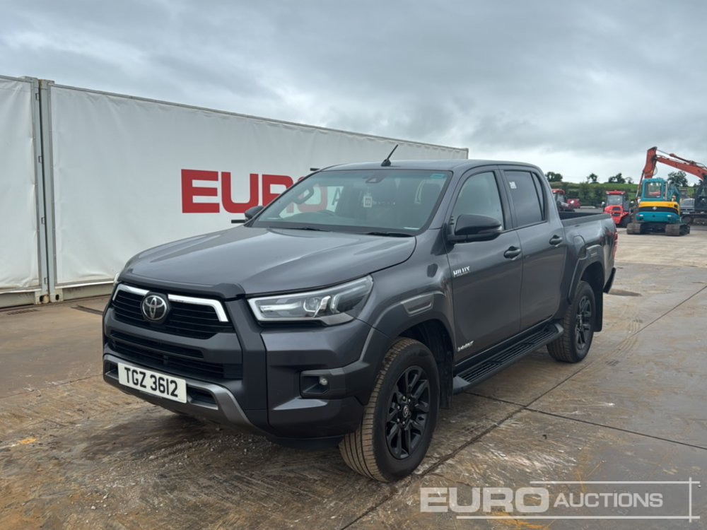 2021 Toyota Hilux Invincible X - Пикап: снимка 1 2021 Toyota Hilux Invincible X - Пикап: снимка 1