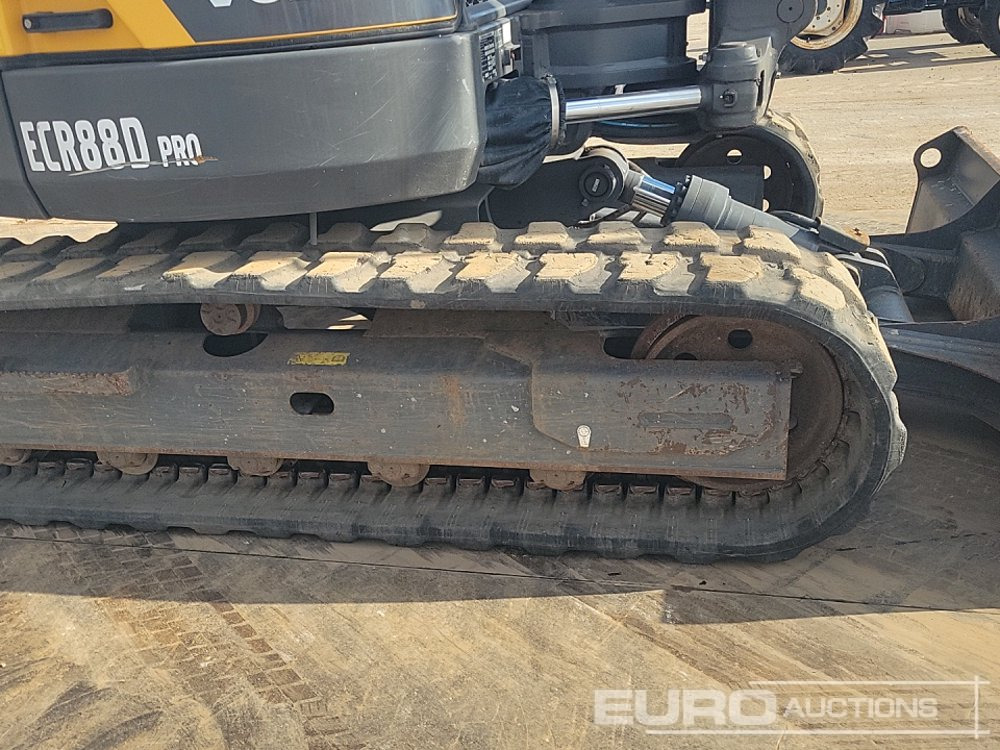 Мини багер 2021 Volvo ECR88D: снимка 15