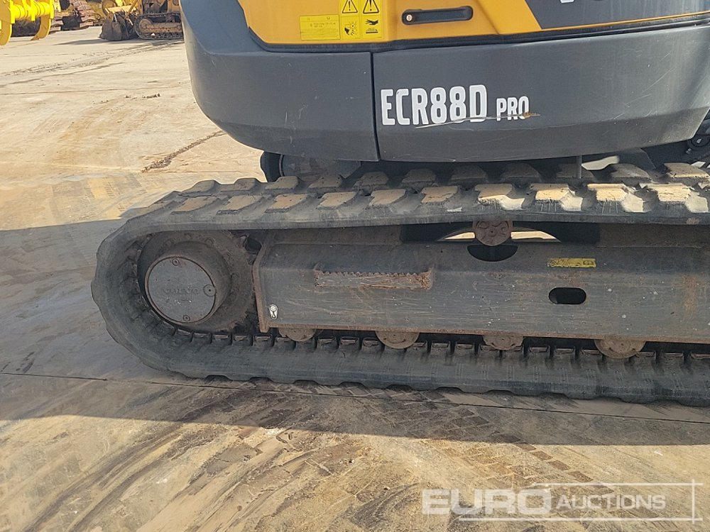 Мини багер 2021 Volvo ECR88D: снимка 14