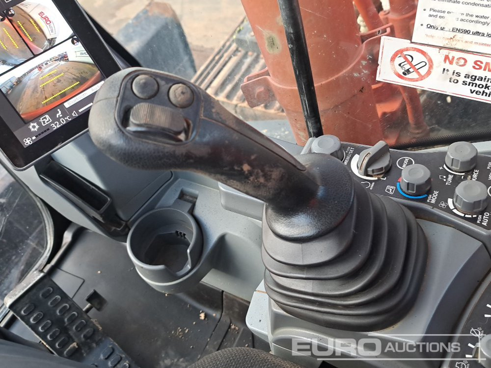 2022 Hitachi ZX135USBL-7 - Верижен багер: снимка 4 2022 Hitachi ZX135USBL-7 - Верижен багер: снимка 4