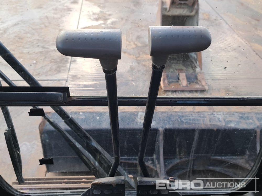 2022 Hitachi ZX135USBL-7 - Верижен багер: снимка 1 2022 Hitachi ZX135USBL-7 - Верижен багер: снимка 1