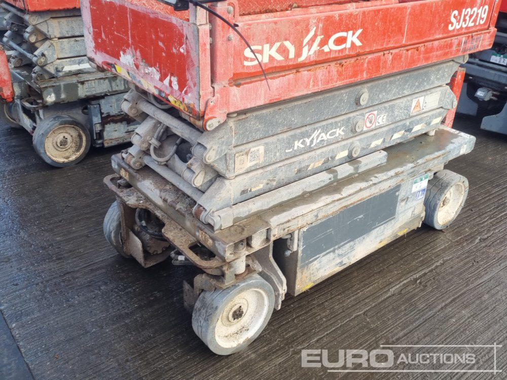 Работна площадка 2022 SkyJack SJ3219: снимка 6