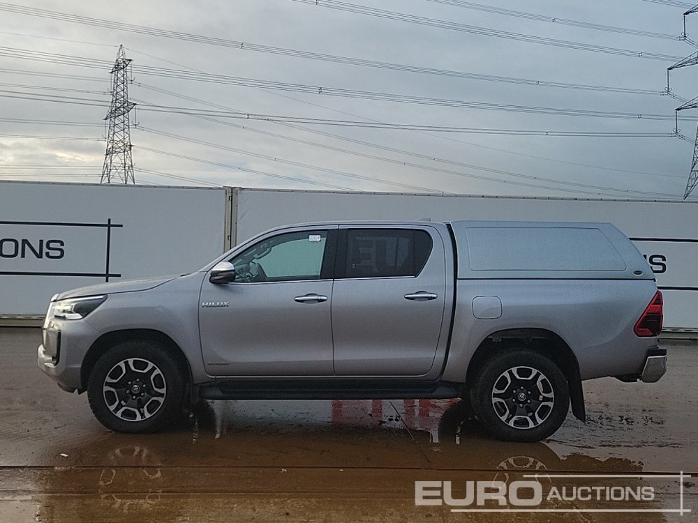 2022 Toyota Hilux Invincible - Пикап: снимка 2 2022 Toyota Hilux Invincible - Пикап: снимка 2