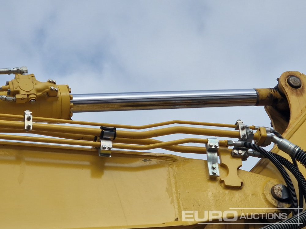 Верижен багер 2023 Komatsu PC210LC-11E0: снимка 20