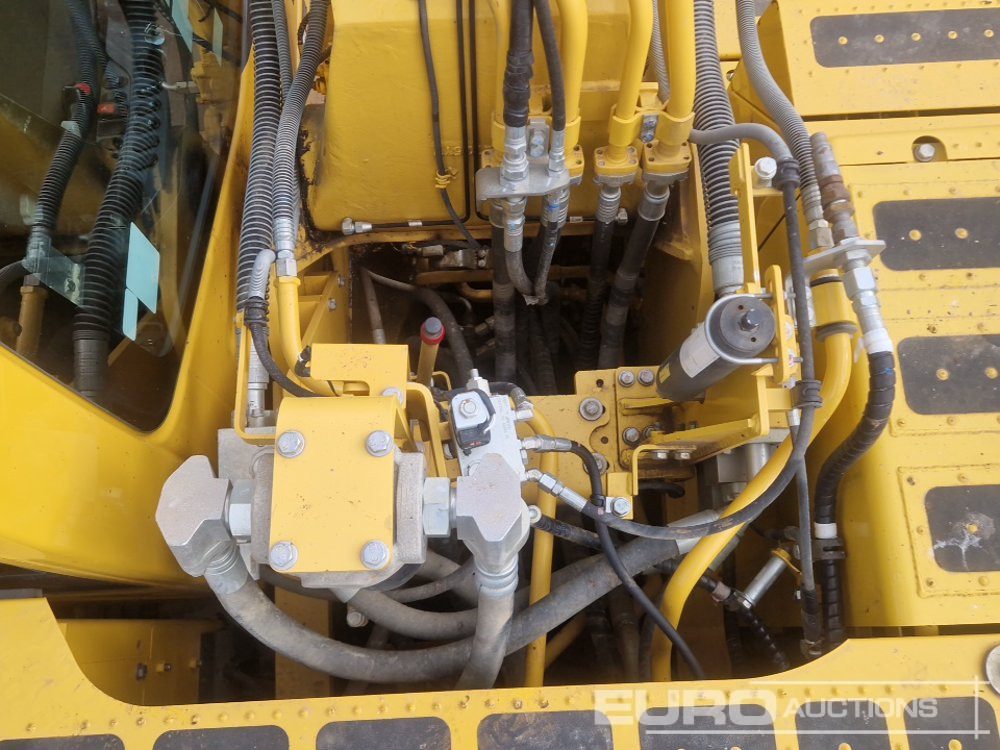 Верижен багер 2023 Komatsu PC210LC-11E0: снимка 32