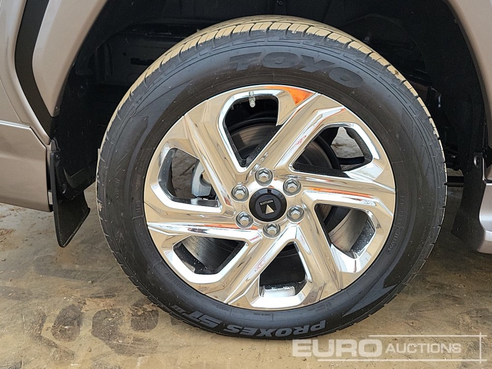Джип 2023 Toyota Land Cruiser: снимка 11