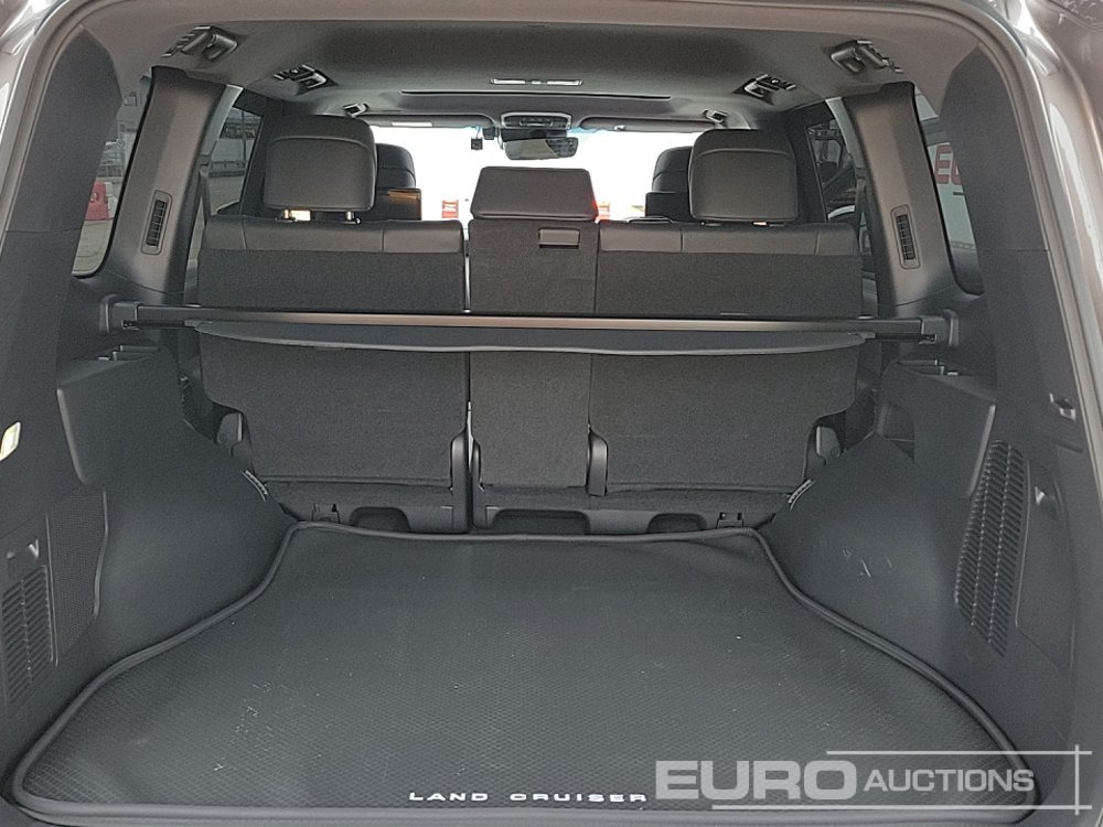 Джип 2023 Toyota Land Cruiser: снимка 21