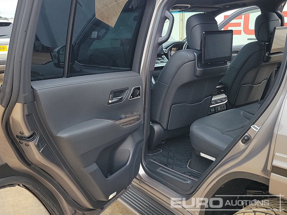 Джип 2023 Toyota Land Cruiser: снимка 30