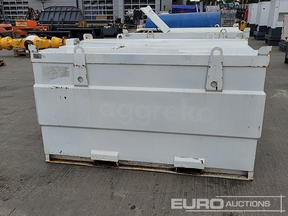 3000 Litre Static Bunded Fuel Bowser, Manual Pump - Резервоар за съхранение: снимка 2 3000 Litre Static Bunded Fuel Bowser, Manual Pump - Резервоар за съхранение: снимка 2