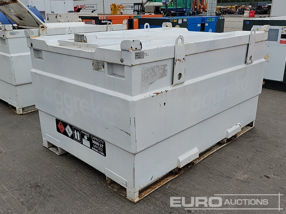 3000 Litre Static Bunded Fuel Bowser, Manual Pump - Резервоар за съхранение: снимка 1 3000 Litre Static Bunded Fuel Bowser, Manual Pump - Резервоар за съхранение: снимка 1