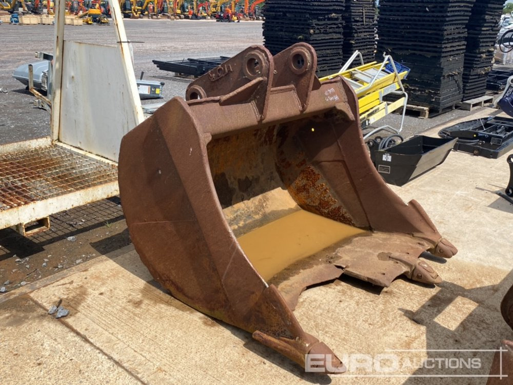 48" Digging Bucket 80mm Pin to suit 20 Ton Excavator (Damaged) - Кофа: снимка 1 48" Digging Bucket 80mm Pin to suit 20 Ton Excavator (Damaged) - Кофа: снимка 1