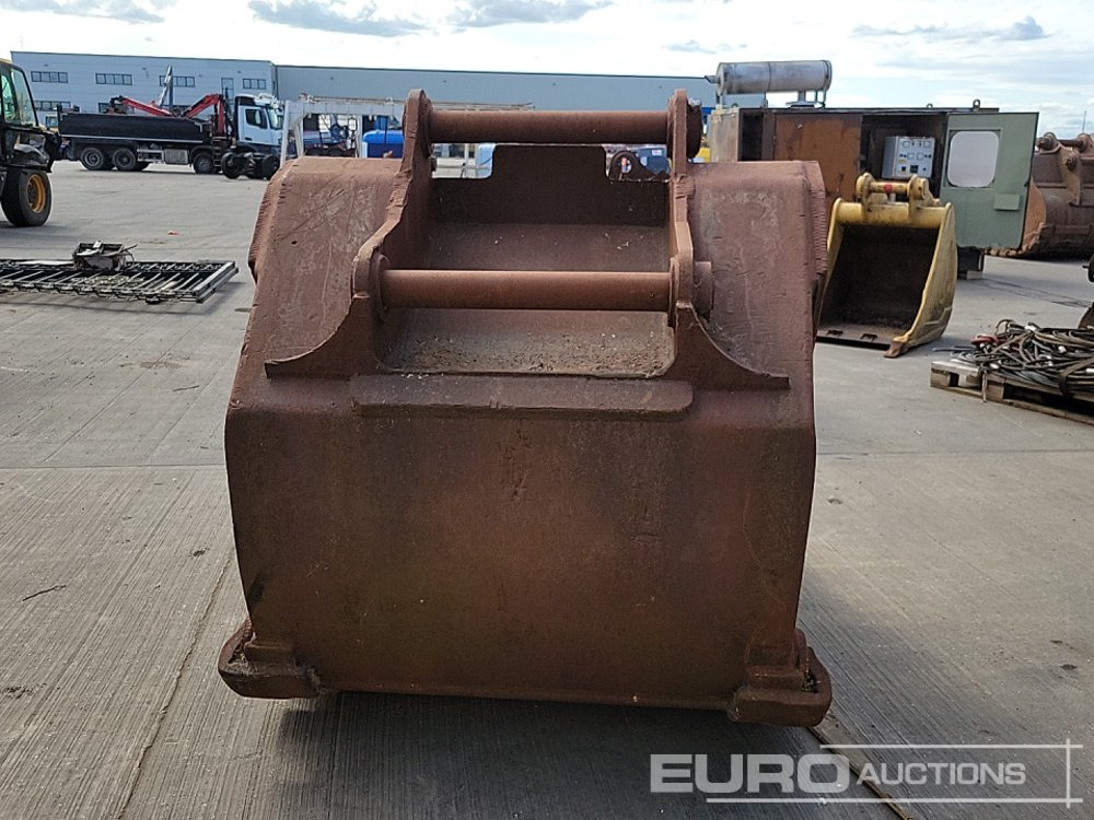 54" Digging Bucket S80 Hitch to suit 30-43 Ton Excavator - Кофа: снимка 4 54" Digging Bucket S80 Hitch to suit 30-43 Ton Excavator - Кофа: снимка 4