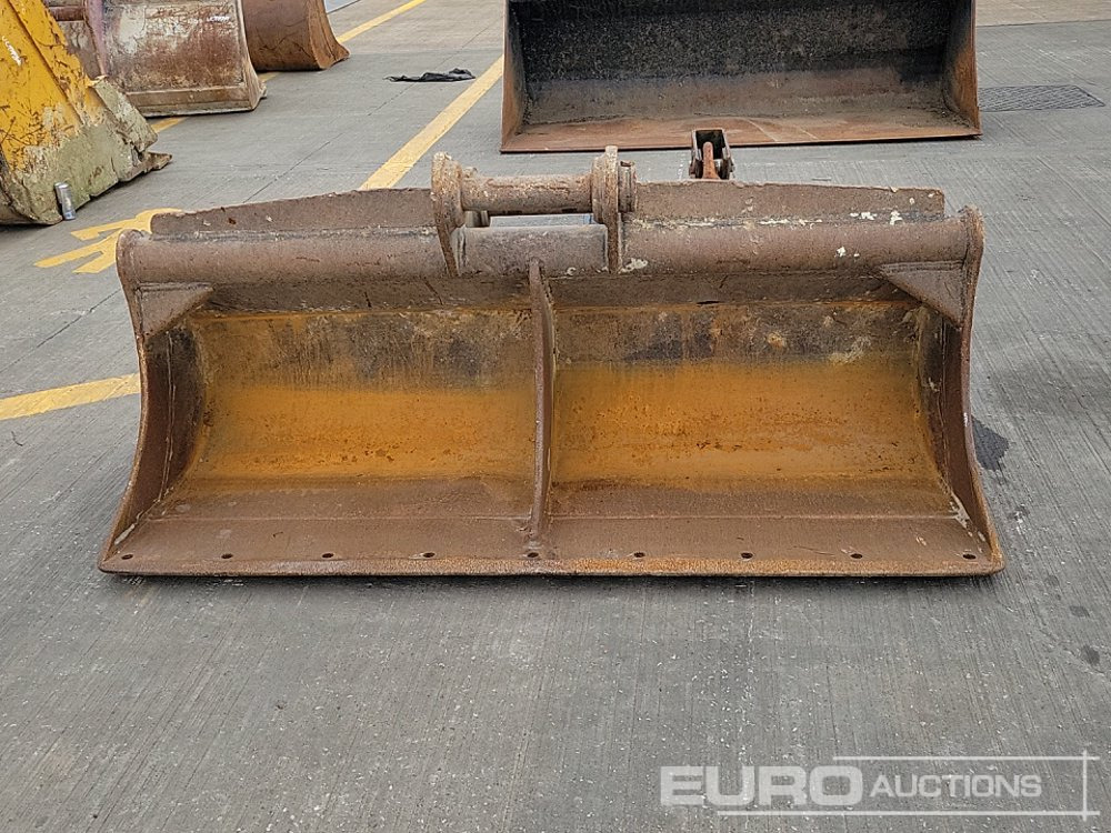 Кофа 72" Ditching Bucket 65mm Pin to suit 13 Ton Excavator: снимка 8