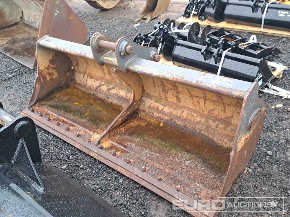 72" Geith Ditching Bucket 45mm Pin to suit 4-6 Ton Excavator - Кофа: снимка 2 72" Geith Ditching Bucket 45mm Pin to suit 4-6 Ton Excavator - Кофа: снимка 2