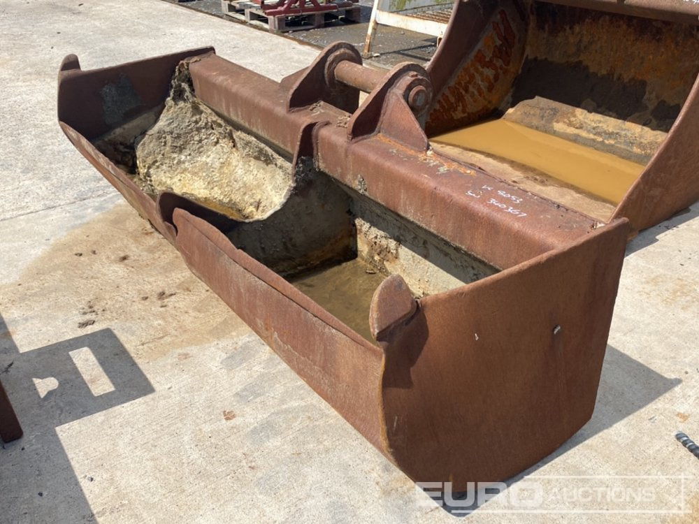 84" Ditching Bucket 80mm Pin to suit 20 Ton Excavator - Кофа: снимка 2 84" Ditching Bucket 80mm Pin to suit 20 Ton Excavator - Кофа: снимка 2
