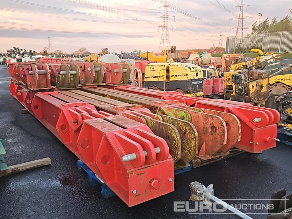 Altrad 12M x 12M Square Mammoth+ Hydraulic Frame - Техника за слагане на асфалт: снимка 4 Altrad 12M x 12M Square Mammoth+ Hydraulic Frame - Техника за слагане на асфалт: снимка 4