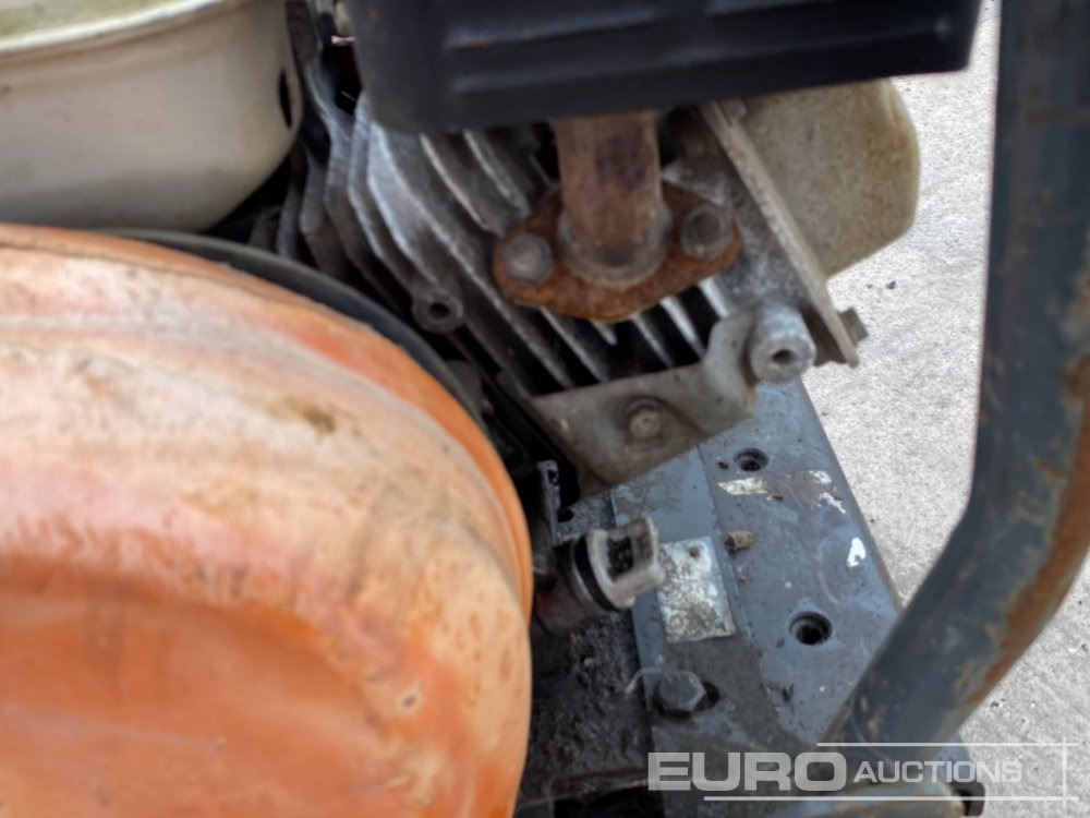 Техника за слагане на асфалт Belle Petrol Compaction Plate: снимка 12