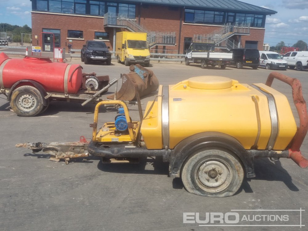 Brendon Bowsers Single Axle Plastic Water Bowser, 415Volt Motor - Резервоар за съхранение: снимка 2 Brendon Bowsers Single Axle Plastic Water Bowser, 415Volt Motor - Резервоар за съхранение: снимка 2