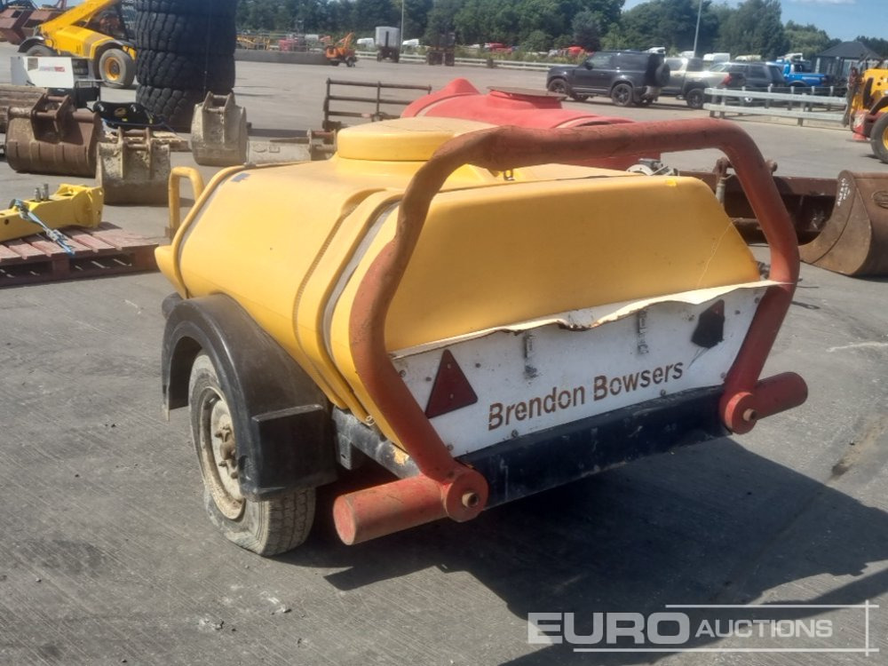 Brendon Bowsers Single Axle Plastic Water Bowser, 415Volt Motor - Резервоар за съхранение: снимка 3 Brendon Bowsers Single Axle Plastic Water Bowser, 415Volt Motor - Резервоар за съхранение: снимка 3