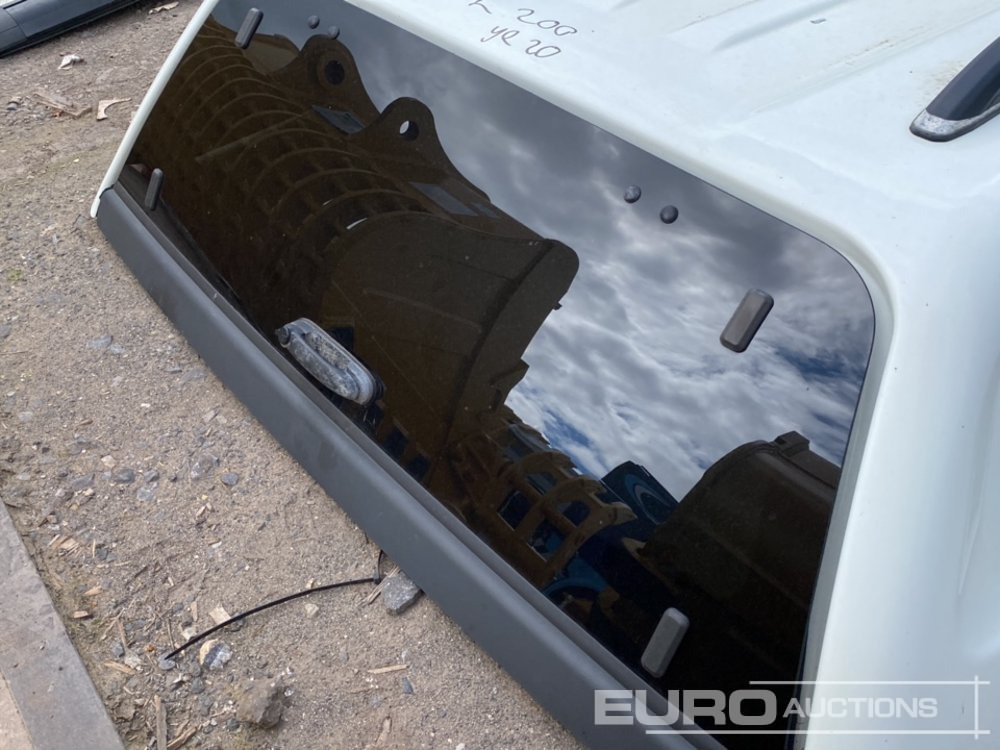 Canopy to suit Mitsubishi L200 - Строително оборудване: снимка 5 Canopy to suit Mitsubishi L200 - Строително оборудване: снимка 5