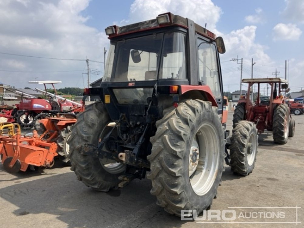 Case International 895 - Трактор: снимка 3 Case International 895 - Трактор: снимка 3