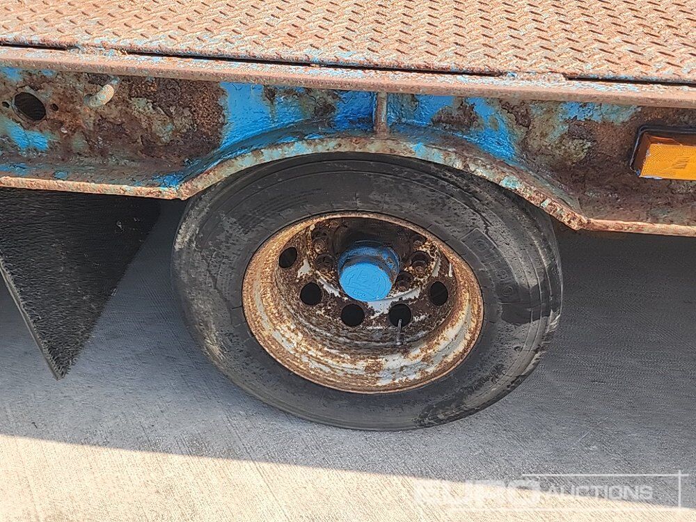 Chieftain Tri Axle Extendable Step Frame Low Loader Trailer, Hydraulic Ramps - Нискорамна площадка полуремарке: снимка 5 Chieftain Tri Axle Extendable Step Frame Low Loader Trailer, Hydraulic Ramps - Нискорамна площадка полуремарке: снимка 5