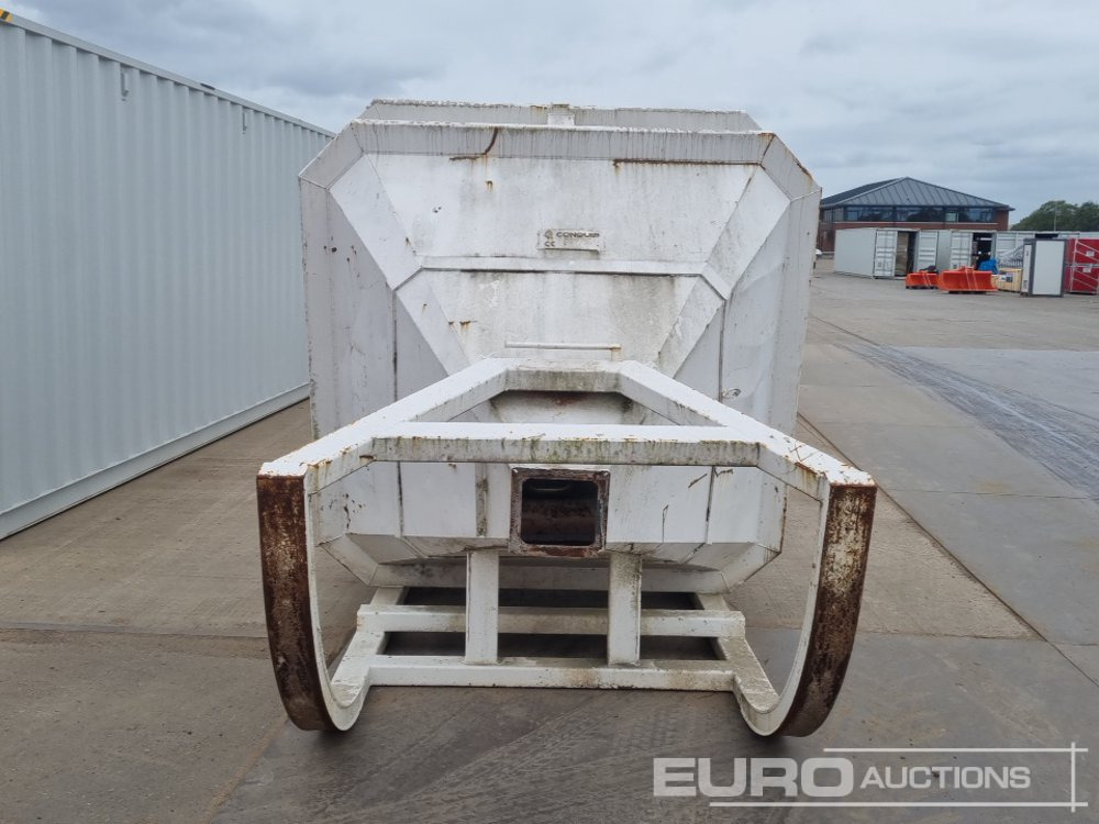 Conquip 12000Kg Concrete Skip to suit Crane - Контейнер за мотокар: снимка 4 Conquip 12000Kg Concrete Skip to suit Crane - Контейнер за мотокар: снимка 4