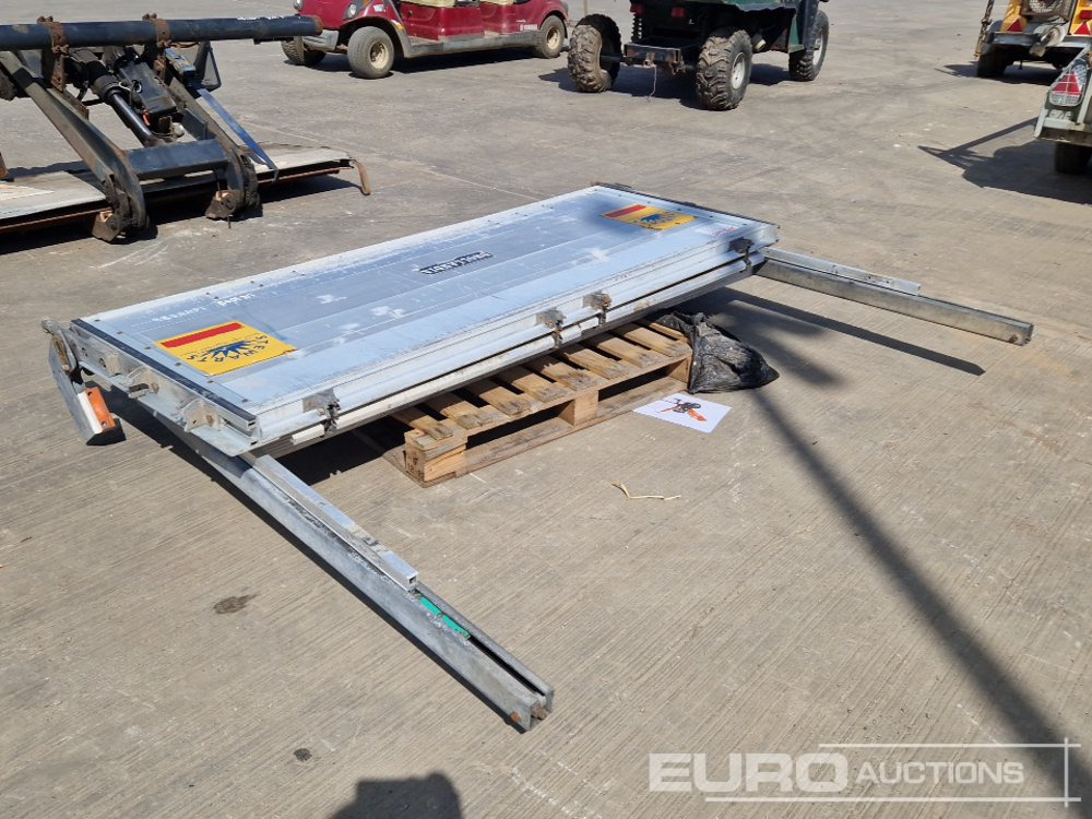 Dhollandia Electric Tail Lift - Падащ борд: снимка 3 Dhollandia Electric Tail Lift - Падащ борд: снимка 3
