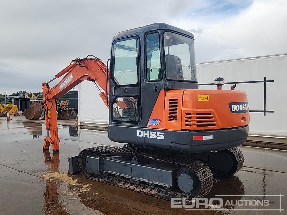 Doosan DH55-V - Мини багер: снимка 3 Doosan DH55-V - Мини багер: снимка 3