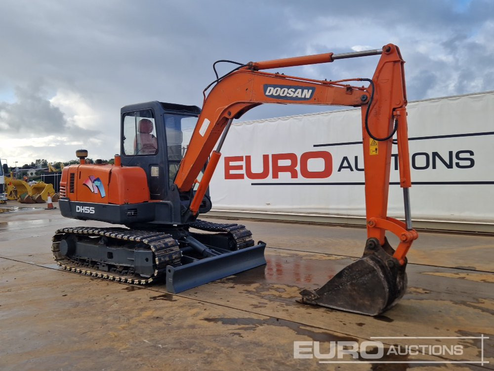 Doosan DH55-V - Мини багер: снимка 5 Doosan DH55-V - Мини багер: снимка 5