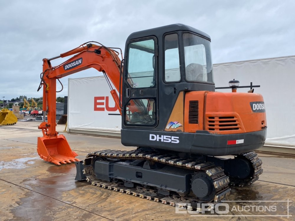 Doosan DH55-V - Мини багер: снимка 3 Doosan DH55-V - Мини багер: снимка 3