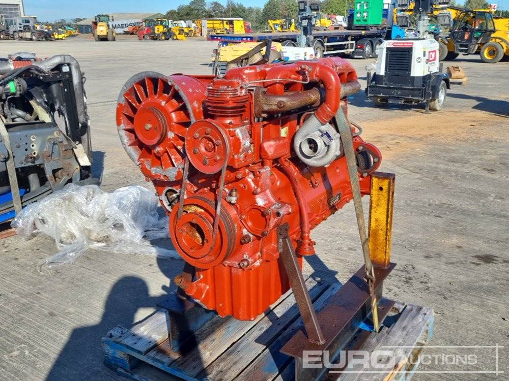 Duetz 6 Cylinder Engine - Двигател: снимка 1 Duetz 6 Cylinder Engine - Двигател: снимка 1