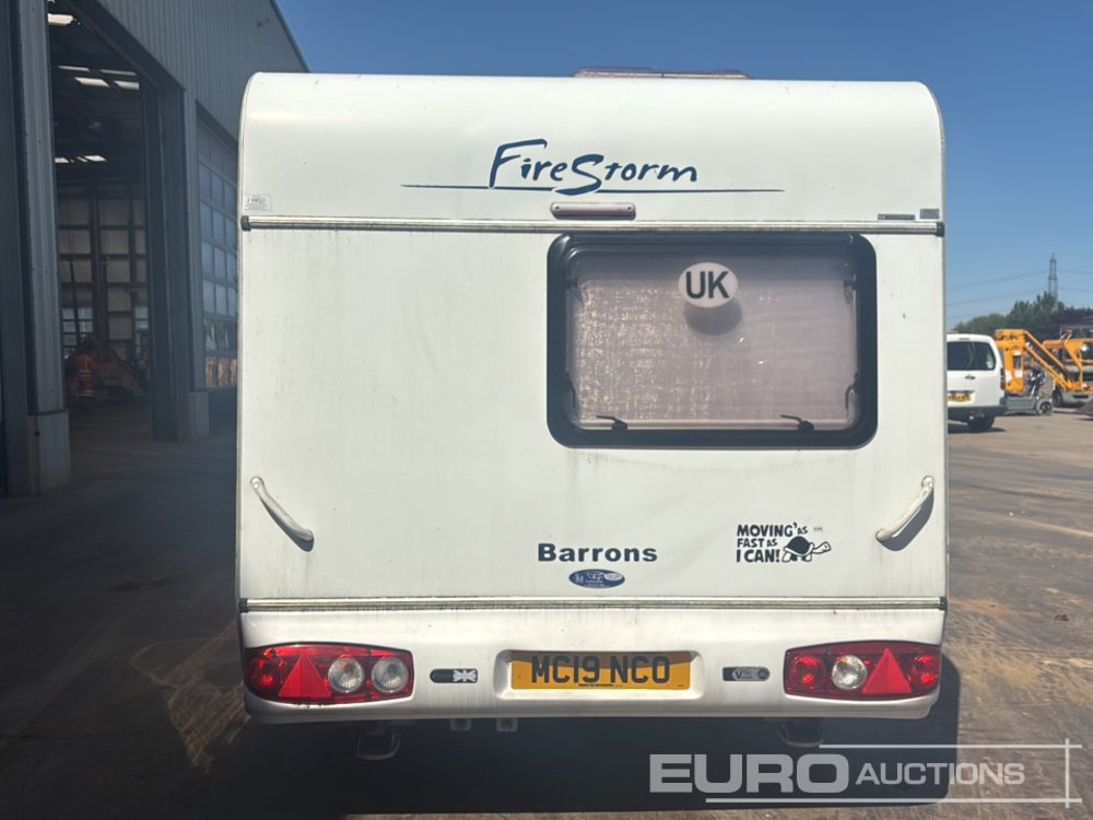 Elddis Firestorm 475 Single Axle 5 Berth Touring Caravan - Каравана: снимка 4 Elddis Firestorm 475 Single Axle 5 Berth Touring Caravan - Каравана: снимка 4