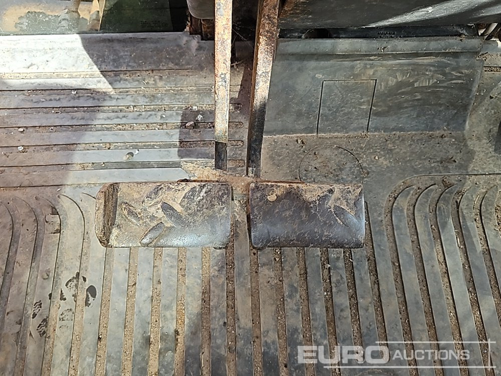 Багер-товарач Ford 675D: снимка 31