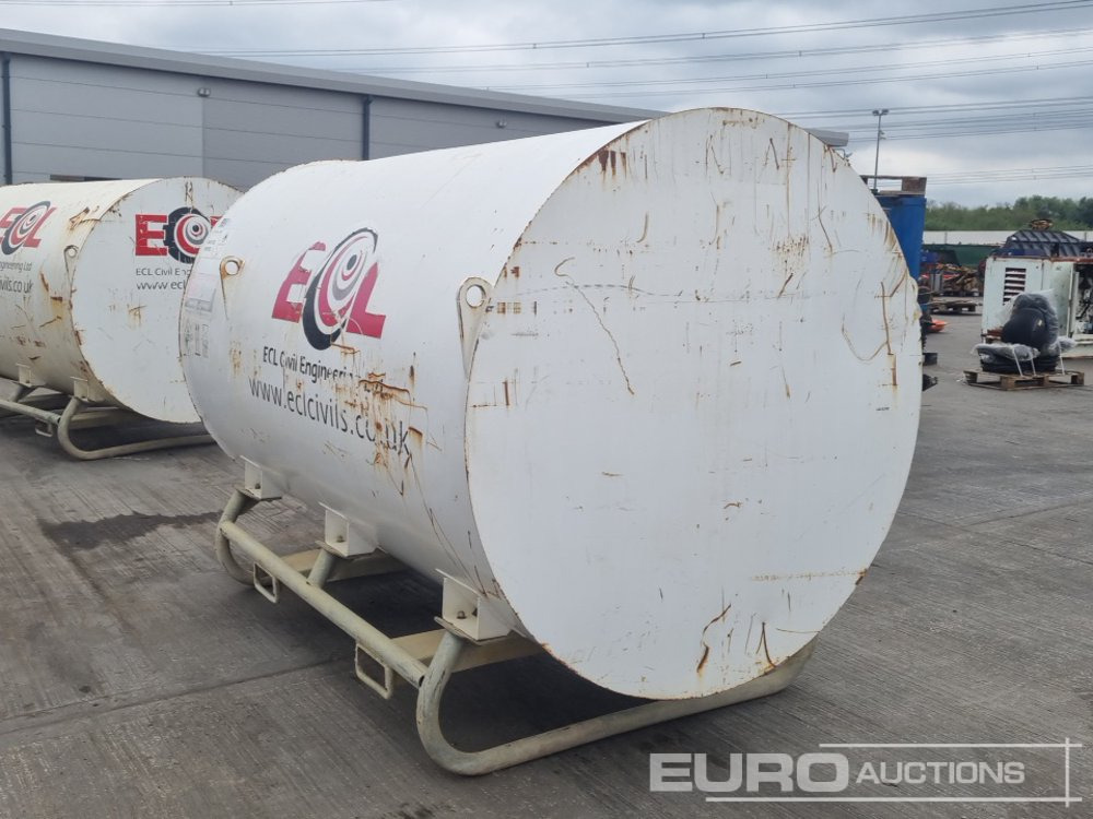 Fuel Proof 3000 Litre Bunded Fuel Bowser - Резервоар за съхранение: снимка 3 Fuel Proof 3000 Litre Bunded Fuel Bowser - Резервоар за съхранение: снимка 3